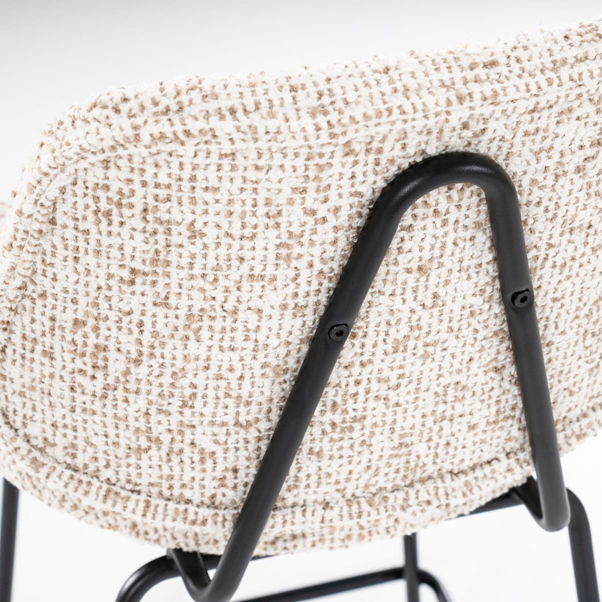 Eleonora-Barhocker-Jon-Beige-Maywood-6