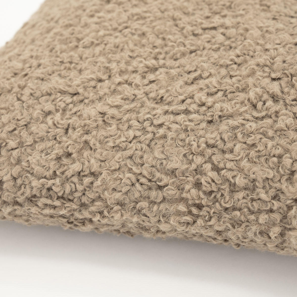 Zierkissen Teddy Taupe 45×45 cm