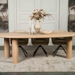 Kieselsteinförmiger Eichentisch Le Mans